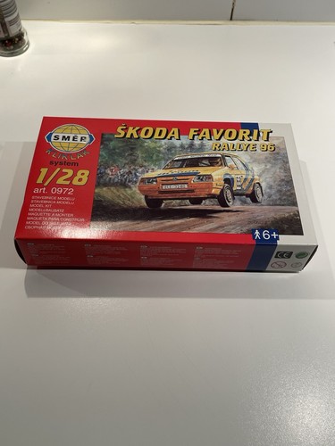 Skoda favorit bausätze 28 - skoda, 1:28