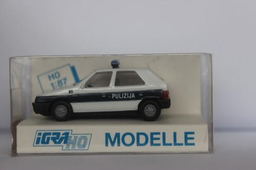 Skoda favorit polizei policija - skoda,