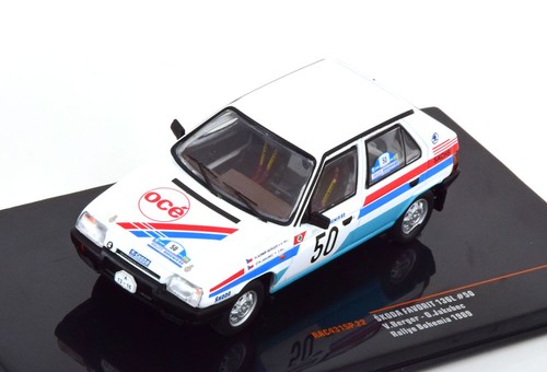 Ixo skoda favorit - 1:43,
