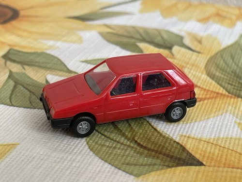 Igra skoda favorit rot - igra, rot!